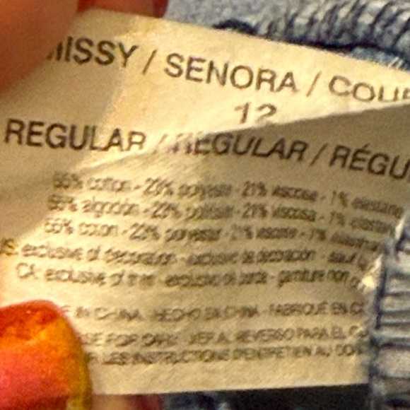 Vintage America Light Blue Jeans with Red Floral Embroidery - Picture 14 of 15